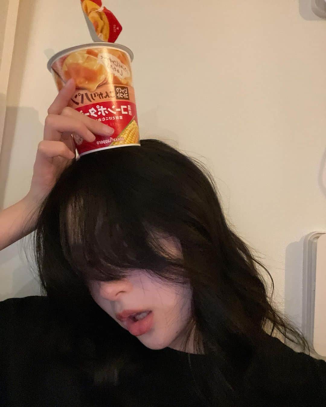 椎名亜美のインスタグラム：「コーンポタージュにハマってます。特にファミマのやつ。」