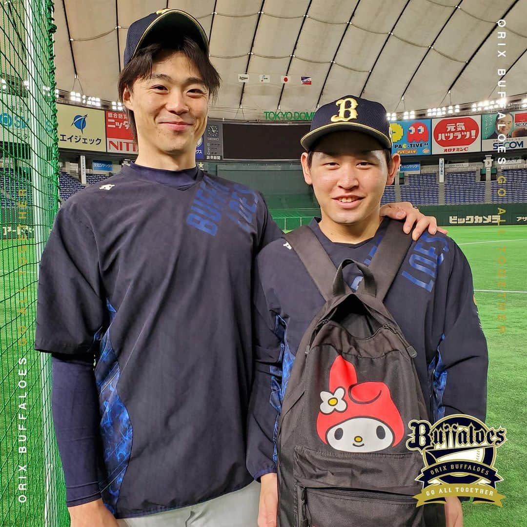 オリックス・バファローズさんのインスタグラム写真 - (オリックス・バファローズInstagram)「明日もオンライン練習見学会をするので見てくださいね☺️明日は15:50スタート予定です！  #山崎福也 #宮城大弥 #ベストフレンド #オンライン練習見学会 #BsTV #Bs2021 #buffaloes #baseball #ORIX #プロ野球」11月23日 17時40分 - orix_buffaloes