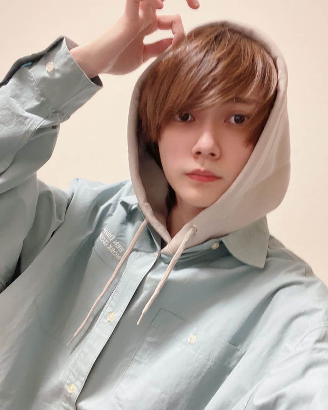 そらびびのインスタグラム：「かわE服を買ったんだが。」