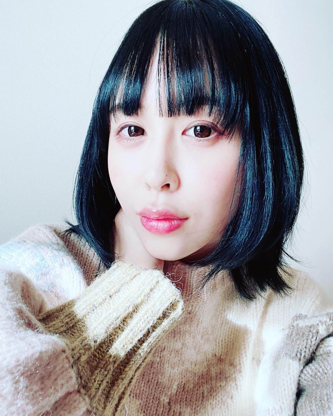 朝日奈るみな（芽森しずく）さんのインスタグラム写真 - (朝日奈るみな（芽森しずく）Instagram)「カラーと前髪カットして貰いました❤️❤️❤️この色好き❤️❤️❤️」11月24日 14時08分 - pua1002