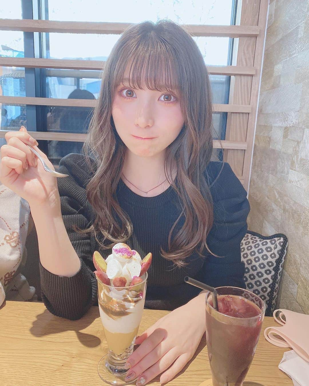 紗愛さんのインスタグラム写真 - (紗愛Instagram)「これは芋パフェ お芋らぶ🍠=( '-' 🍠= ）ｲﾓﾊﾟﾝﾁ!   #芋スイーツ  #芋パフェ  #芋」11月24日 15時48分 - su_zu_na_sc