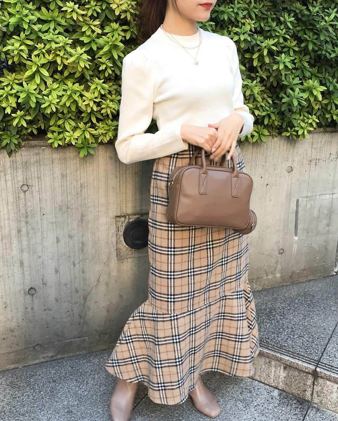 INGNI STOREさんのインスタグラム写真 - (INGNI STOREInstagram)「【INGNI COORDINATE SET...❤︎】 ⁡ ⁡ 気に入ったcoordinateがそのまま買えちゃう🥺 大人気COORDINATE SET  ITEMがUPDATE✨ ⁡  ⁡ #ingni #置き画 #イング#カジュアル#大人コーデ#秋#冬コーデ#一週間コーデ#コーデ#低身長#秋冬#coordinate#ニット#アウター#コート」11月24日 17時25分 - ingnistore