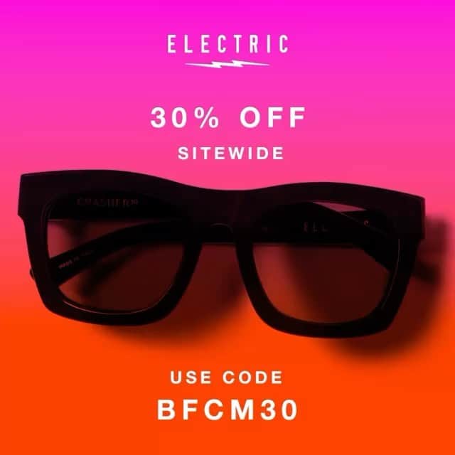 Electric_Fishingのインスタグラム：「Happy Holidays!  30% off site-wide and up to 70% off outlet items starting today until Monday 11/29.  #electricsunglasses #polarizedsunglasses #stylethatperforms  #electricfishing」