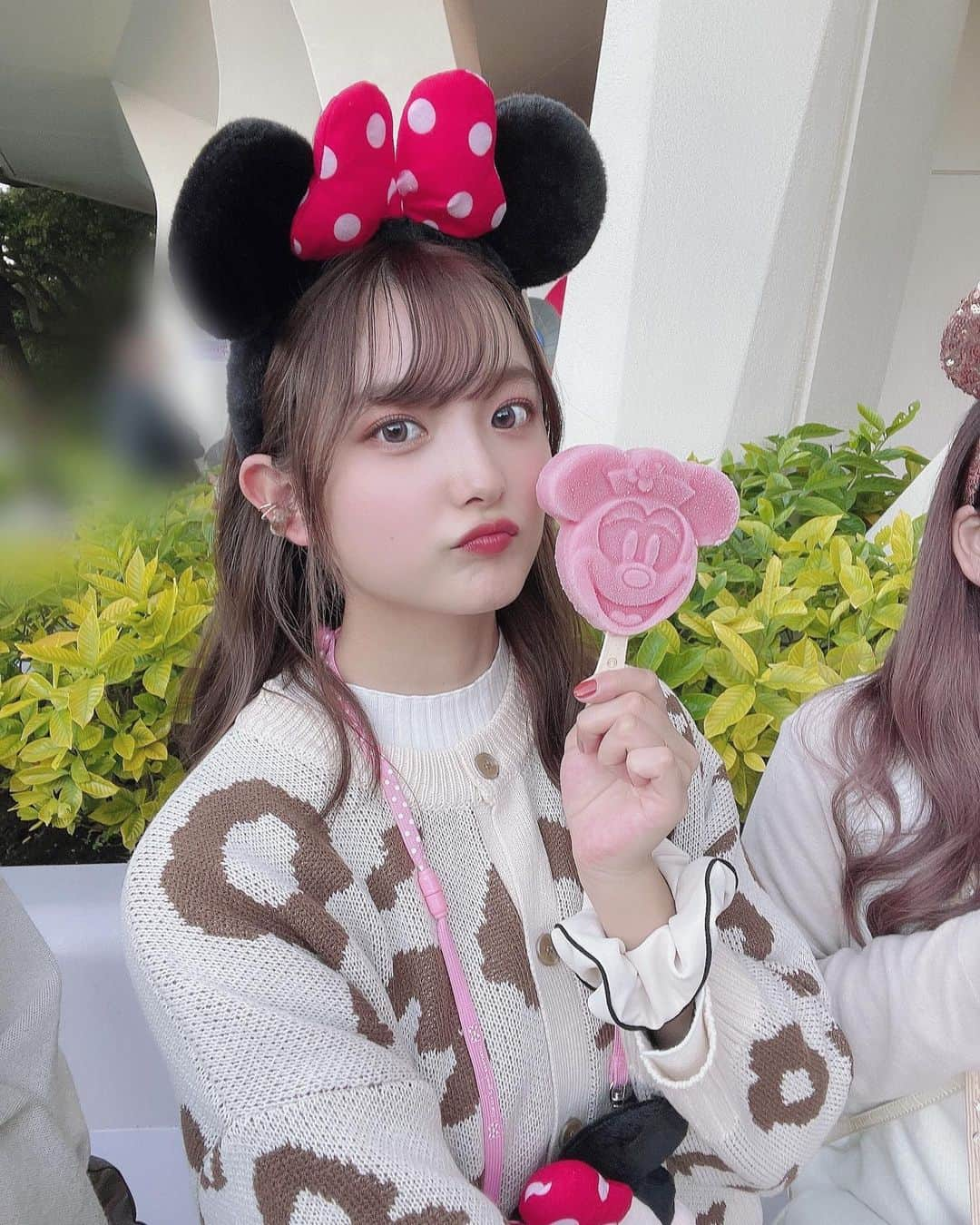 悠花さんのインスタグラム写真 - (悠花Instagram)「Disney Land🎀🤍 ・ 載せたい写真たくさんあるから 少しずつ載せてくね〜♡ ・ とりあえず食べてるシリーズ🤣🤤」11月24日 21時34分 - haruka_217_