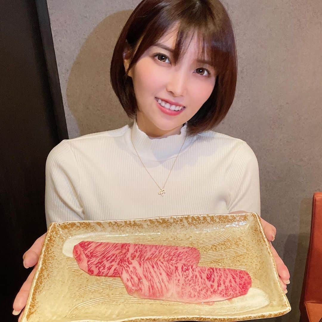 ききまるさんのインスタグラム写真 - (ききまるInstagram)「🥩❤︎ . . 六本木に新しくオープンした焼肉屋さんへ❤︎ . @yakiniku_ajuuta  . ひつまぶし美味しかった🥳 . . . #ひつまぶし　#六本木焼肉　#焼肉あじゅうた 　#pr」11月24日 22時51分 - kikigram_97