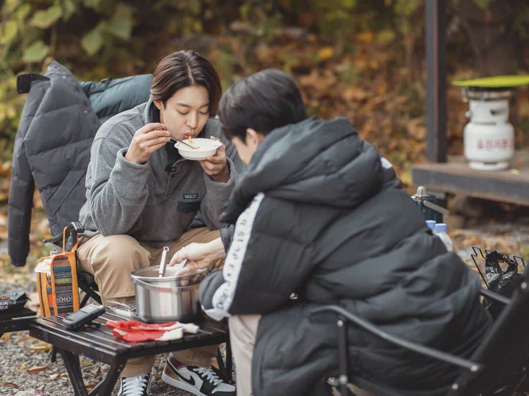 キム・ヒョンジュンさんのインスタグラム写真 - (キム・ヒョンジュンInstagram)「음.치.방.  EP1 건우님  #음치방 #KIMHYUNJOONG #김현중 #キムヒョンジュン #金賢重」11月25日 14時10分 - hyunjoong860606