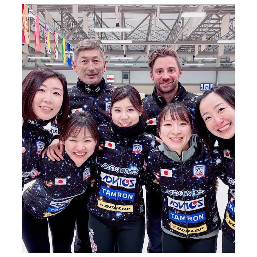 吉田夕梨花のインスタグラム：「. Vesta Energy Red Deer Curling Classic🏆🏅 . . . およそ2ヶ月に及ぶカナダツアーも最終戦を終え、次はスイスに向かいます🇨🇦→🇨🇭 . . .  #locosolare #teamFujisawa #Red Deer #次はスイス🇨🇭」