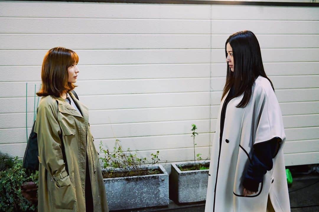 最愛のインスタグラム：「第7話いよいよ明日夜10時です…‼︎  戦いの火蓋は切られるのか……‼︎??  その結末は、、、  #最愛ドラマ #tbs #吉高由里子 #田中みな実 #第7話11月26日夜10時」