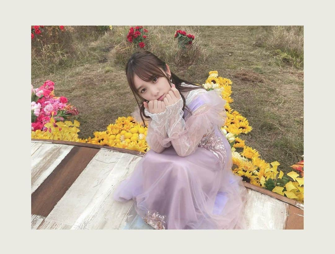 与田祐希さんのインスタグラム写真 - (与田祐希Instagram)「最後のTight Hug のMVオフショット 心温まる曲です💐  #最後のtighthug」11月25日 23時06分 - yodayuuki_oimo