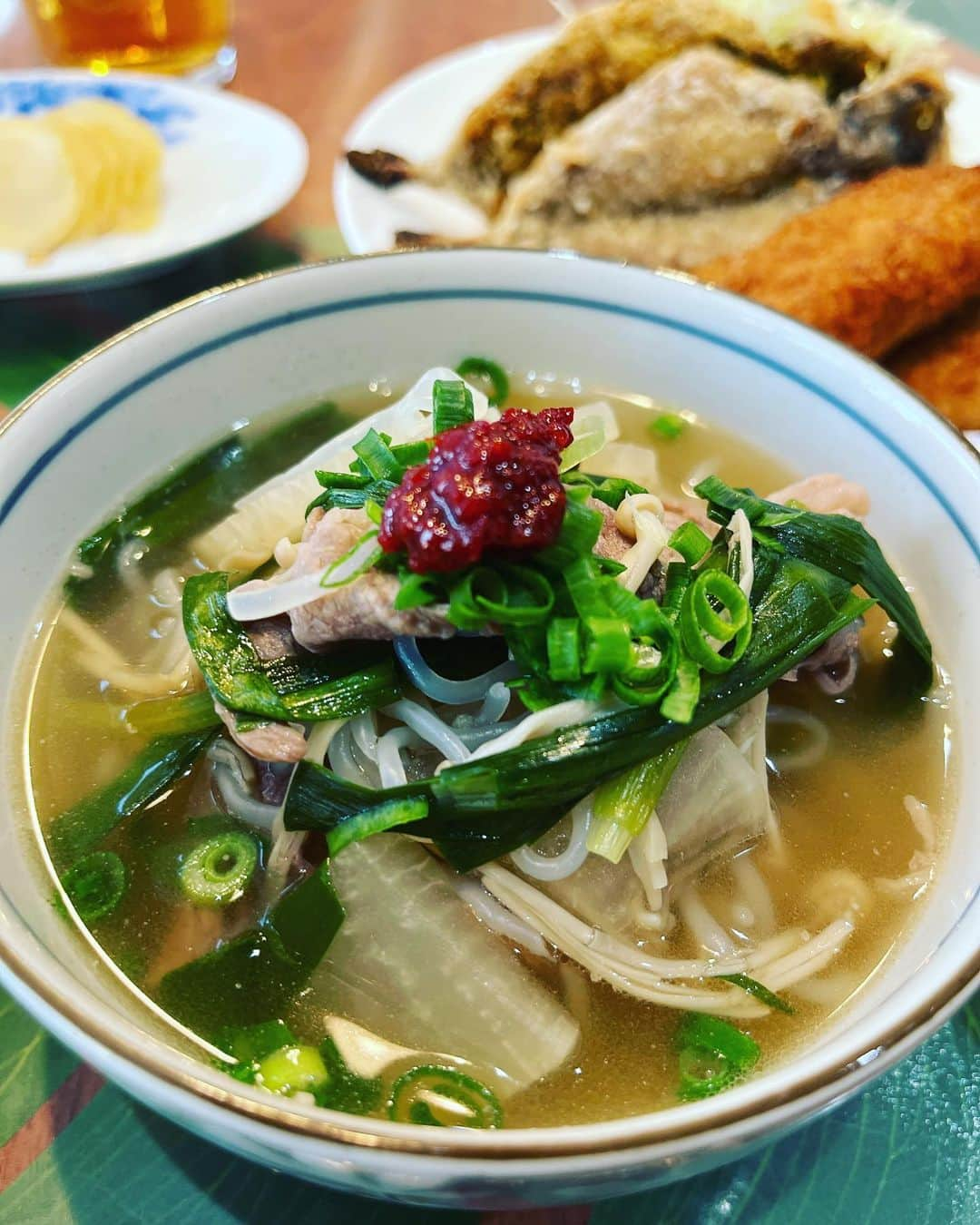 金村義明さんのインスタグラム写真 - (金村義明Instagram)「早めの晩飯！ 蛸飯、肉のお汁、コロッケ、鯵の唐揚げ、小田原蒲鉾 木曜日バラいろダンディ生放送 21時スタート！」11月25日 16時56分 - yoshiaki_kanemura