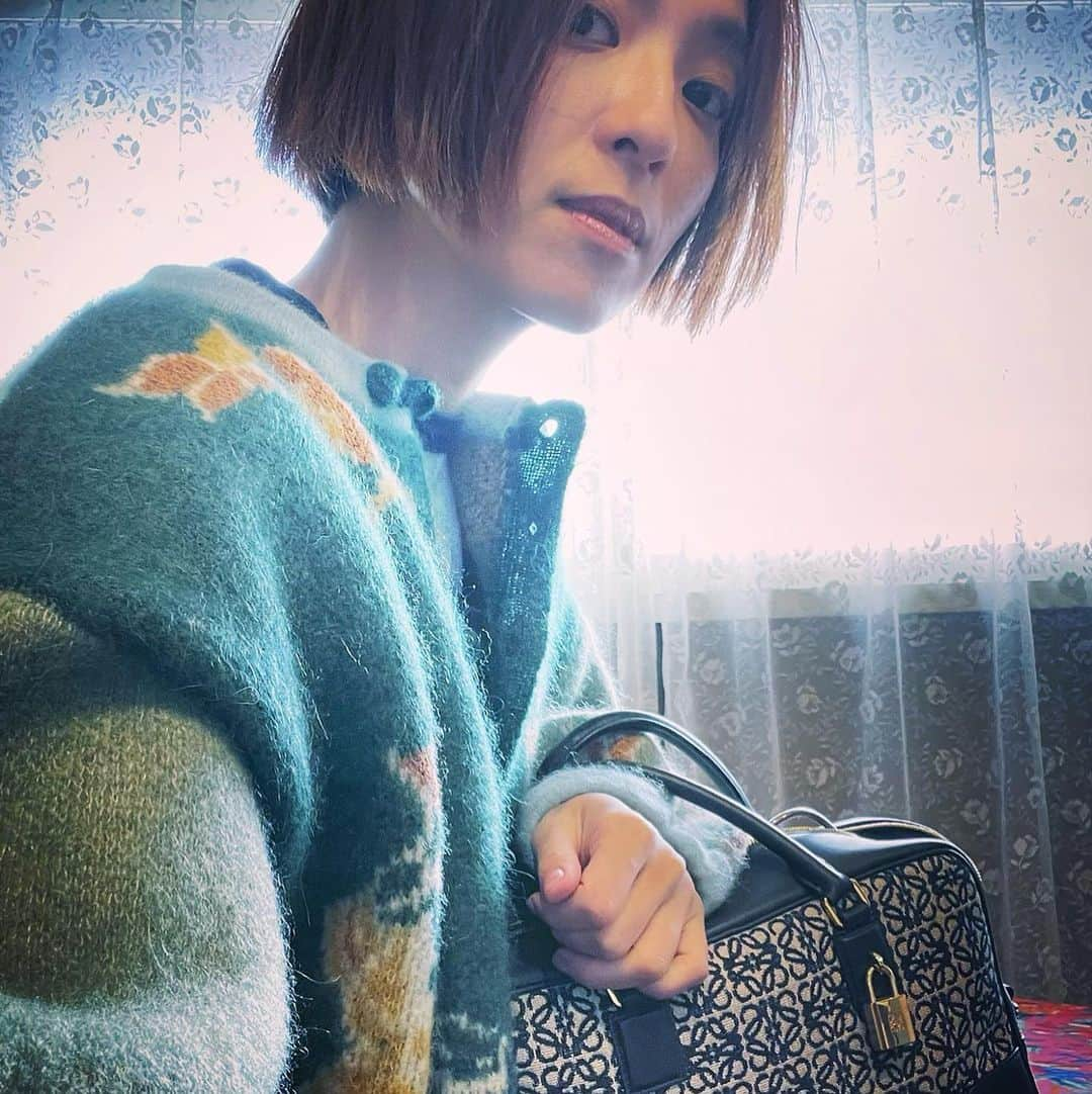 中村アンさんのインスタグラム写真 - (中村アンInstagram)「💠🌷🐘🇪🇸 @yanyanknits / Outer  @loewe / Bag #loeweamazona  Vintage / Overall」11月25日 19時00分 - cocoannne