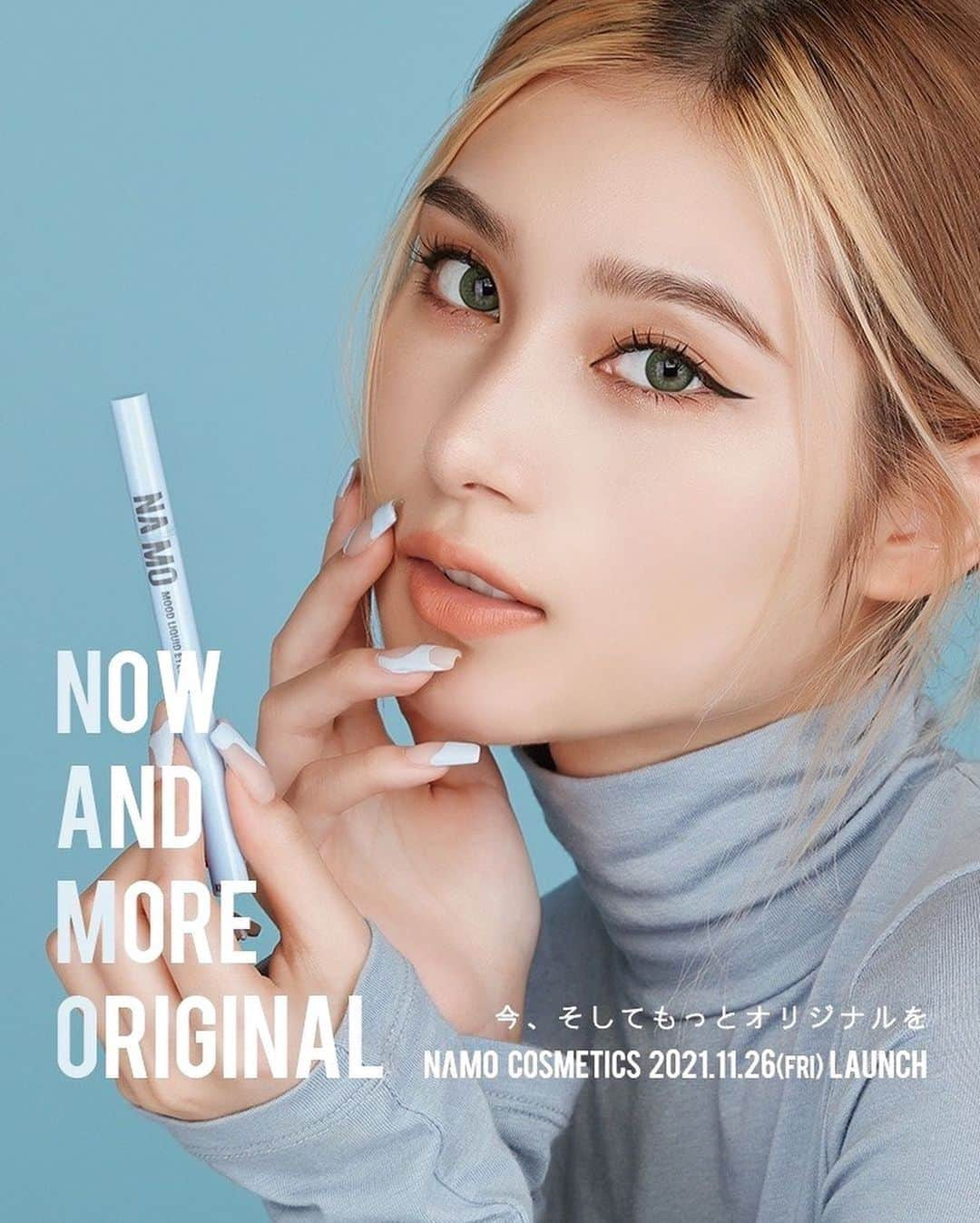 南部桃伽さんのインスタグラム写真 - (南部桃伽Instagram)「ㅤㅤㅤㅤㅤㅤㅤㅤㅤㅤㅤㅤㅤ 【💙NAMO COSMETICS💙】 @namocosmetics_official  この度、私がフルプロデュースしたコスメブランド <NAMO COSMETICS>を、 11月26日(金)12時にオープンいたします！   NAMO COSMETICS now and more original 『今、そしてもっとオリジナルを』   誰もが、自分らしく生きて 好きなもの、好きなこと、自分自身の個性を愛し、 オリジナリティ・パーソナリティを大事できるよう生み出された コスメブランド<NAMO COSMETICS(ナモ コスメティクス)>   今回、NAMO COSMETICSから 第一作目として、 カラーアイライナーを発売します💙✨   MOOD LIQUID EYELINER(ムードリキッドアイライナー) ✅BROWN ✅KHAKI ¥1,650(税込)   私自身、メイクをする上で大事にしているアイライナー よく聞かれることが多かったんだけど、 答えられなかったのはこのためでした😳💞   カラー、使用感、ブラシ、パッケージ・・・ 私のベストを詰め込みました💙  セレクトショップ @aueid_official にて11月26日(金)12時より販売がスタート致します！  ご購入は @aueid_official 公式ウェブサイトから可能です！ ぜひお試しください！   #NAMOCOSMETICS #ナモコスメ #AUEID #アウェイド」11月25日 19時34分 - momoka_nanbu