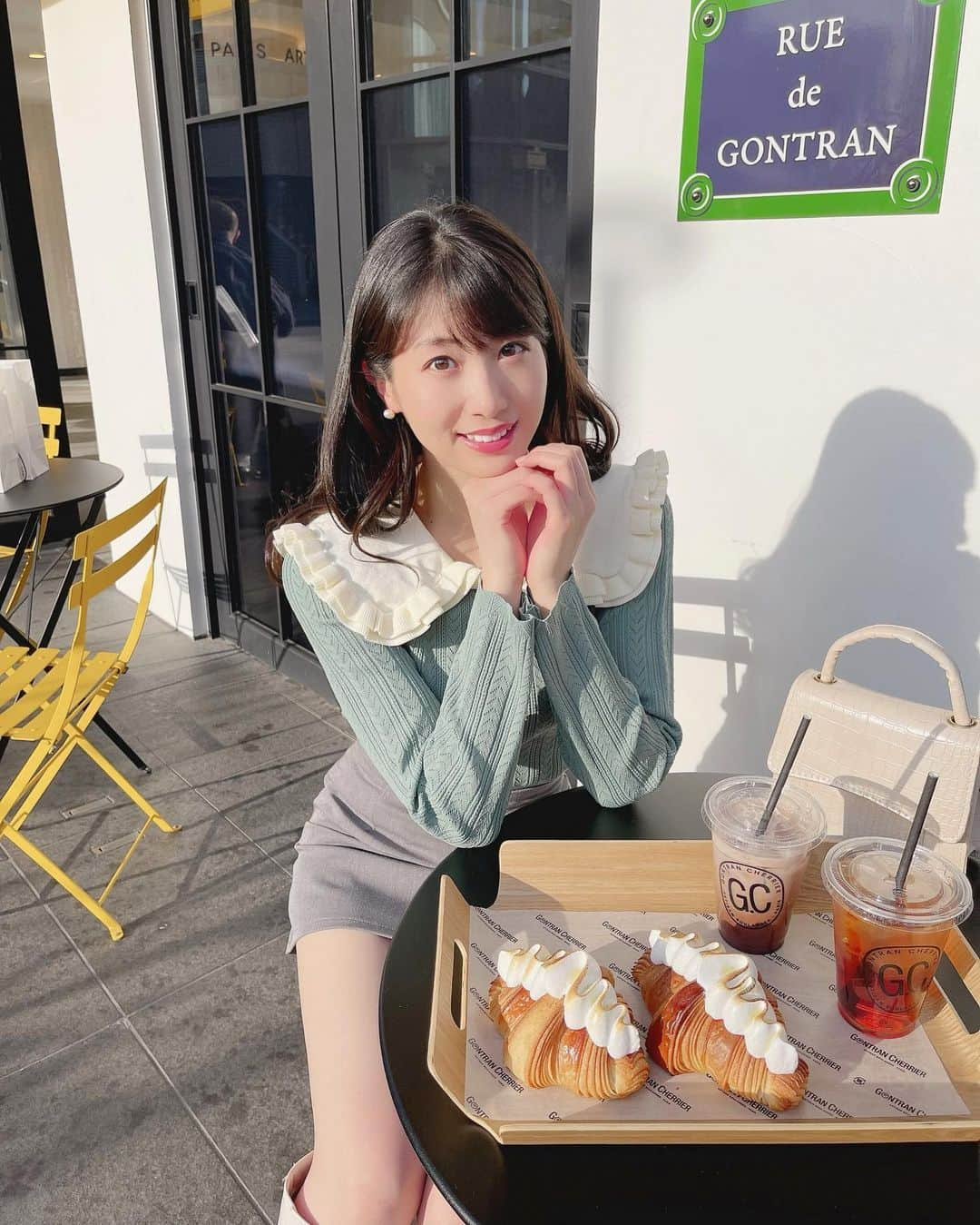 関根ささらさんのインスタグラム写真 - (関根ささらInstagram)「#ゴントランシェリエ 🥐💗 表参道に新しくオープンしたベーカリー🥖🥐 期間限定のゆず抹茶クロワッサンが美味し過ぎた😭👏🏻 . . テラス席がめちゃくちゃお洒落で海外に来たみたいだった！！また行きたいなぁ🥰🥰(パリのカフェでクロワッサン食べながらカフェラテ飲むのが夢) . . #gontrancherrier #omotesando #cafe #omotesandocafe #cafestagram #cafè #café #表参道カフェ #青山カフェ #原宿カフェ #aoyama #aoyamacafe #harajuku #harajukufashion #grl #grl購入品 #grlコーデ」11月25日 19時59分 - sasarasekine