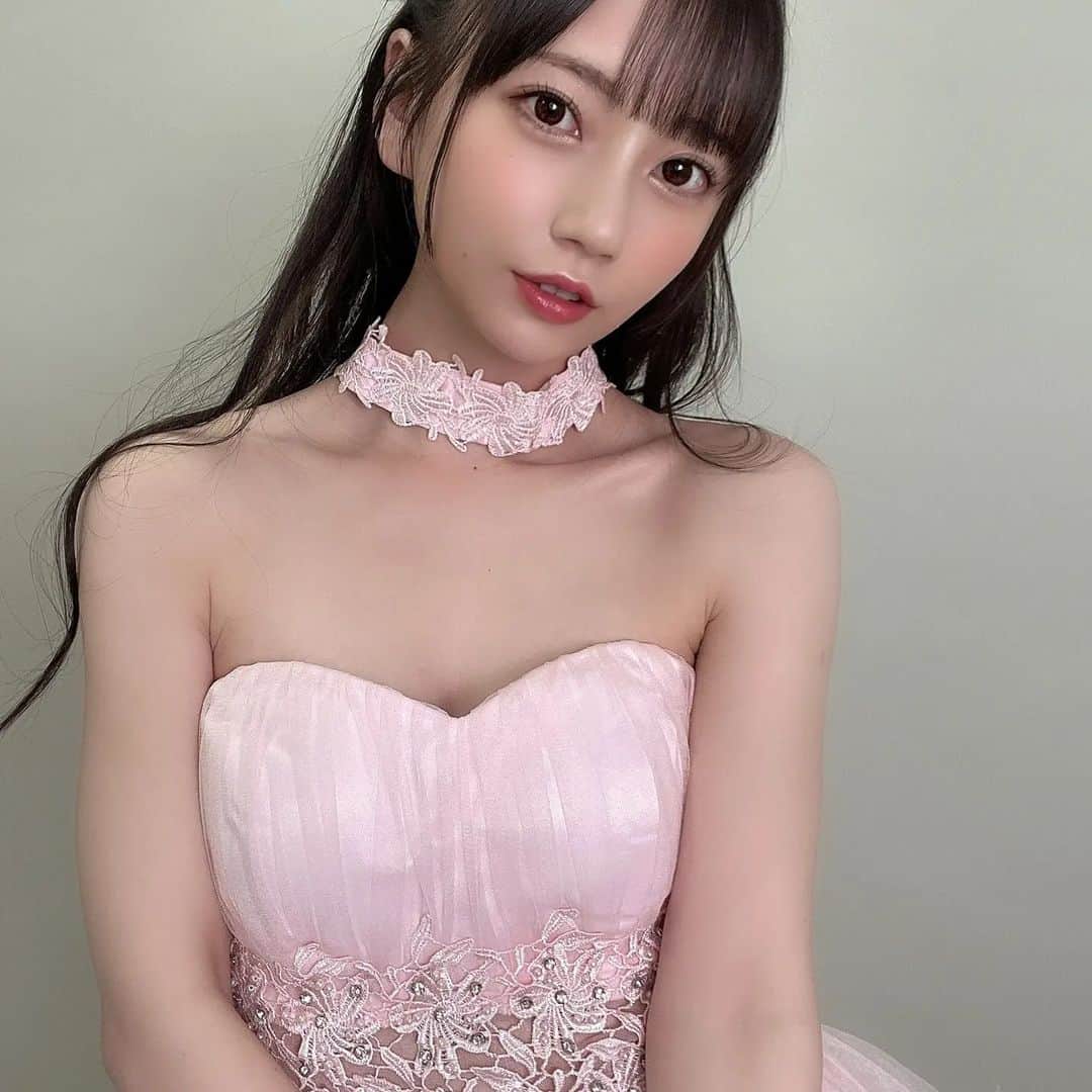 一劍浣春秋のインスタグラム：「帶著接近46萬的twitter追蹤，七沢みあ出道四週年～  #強 #真的強 #七沢みあ #七澤米亞 #一劍浣春秋」