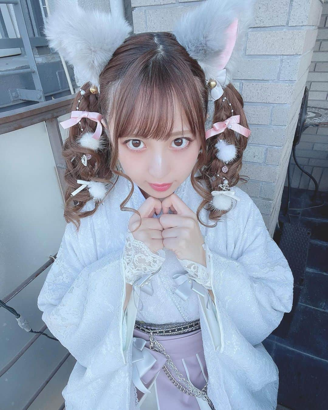 竹内星菜さんのインスタグラム写真 - (竹内星菜Instagram)「載せて無かった着物🥳💓 . .  さわだ屋(@asakusa_sawadaya ) . . #着物 #浅草 #浅草着物レンタル #さわだ屋 #さわだ屋袴 #袴　#袴ヘア #袴ヘアアレンジ #猫耳 #浅草デート #asakusatokyo」11月25日 20時39分 - seina0227