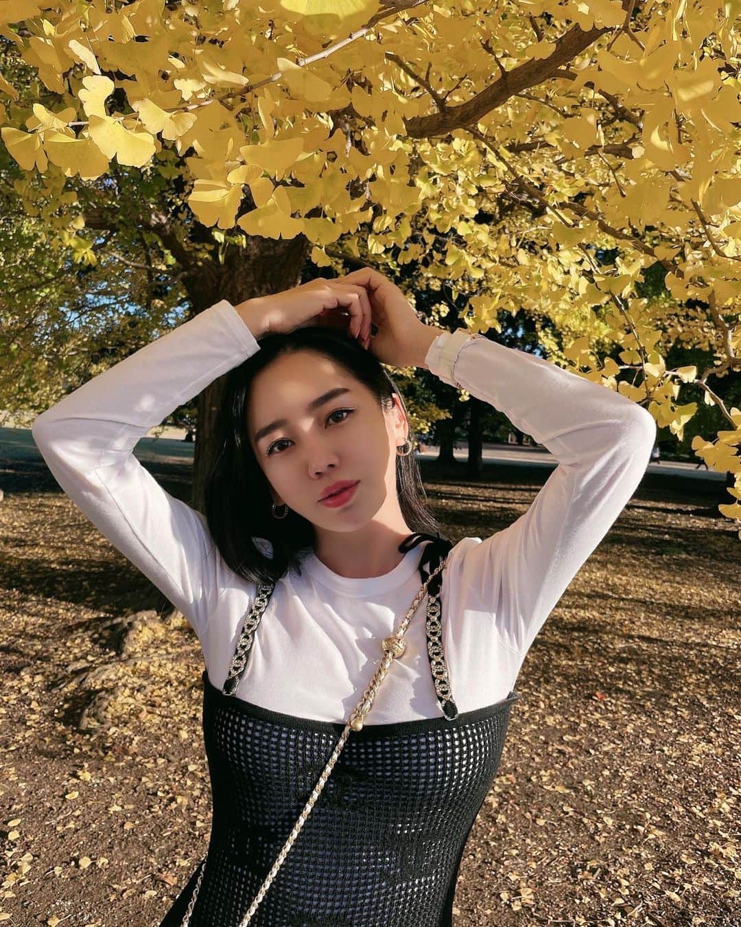 megbabyのインスタグラム：「だいすきな季節😌🍁💛」