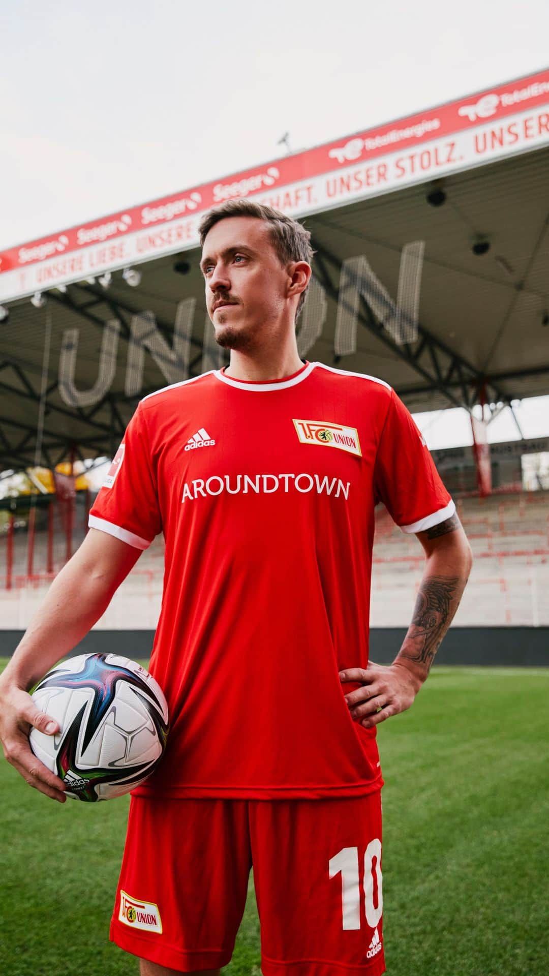のインスタグラム：「Sich selbst treu bleiben. Und damit immer aufs Ganze gehen, um maximale Leistung zu bringen. Immer und immer wieder. ​ @adidas_de x @max.kruse10  ​ #RenewBerlin​」