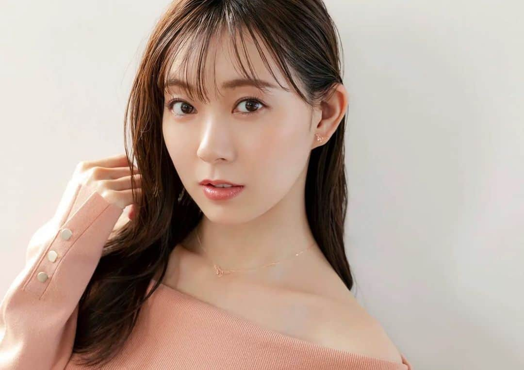 渡辺美優紀さんのインスタグラム写真 - (渡辺美優紀Instagram)「. ジュエリー大好き💎💓 何枚目の雰囲気がお好みですか？ . @bloom_official_jp  @bijinhyakka  .」11月26日 17時12分 - miyukichan919