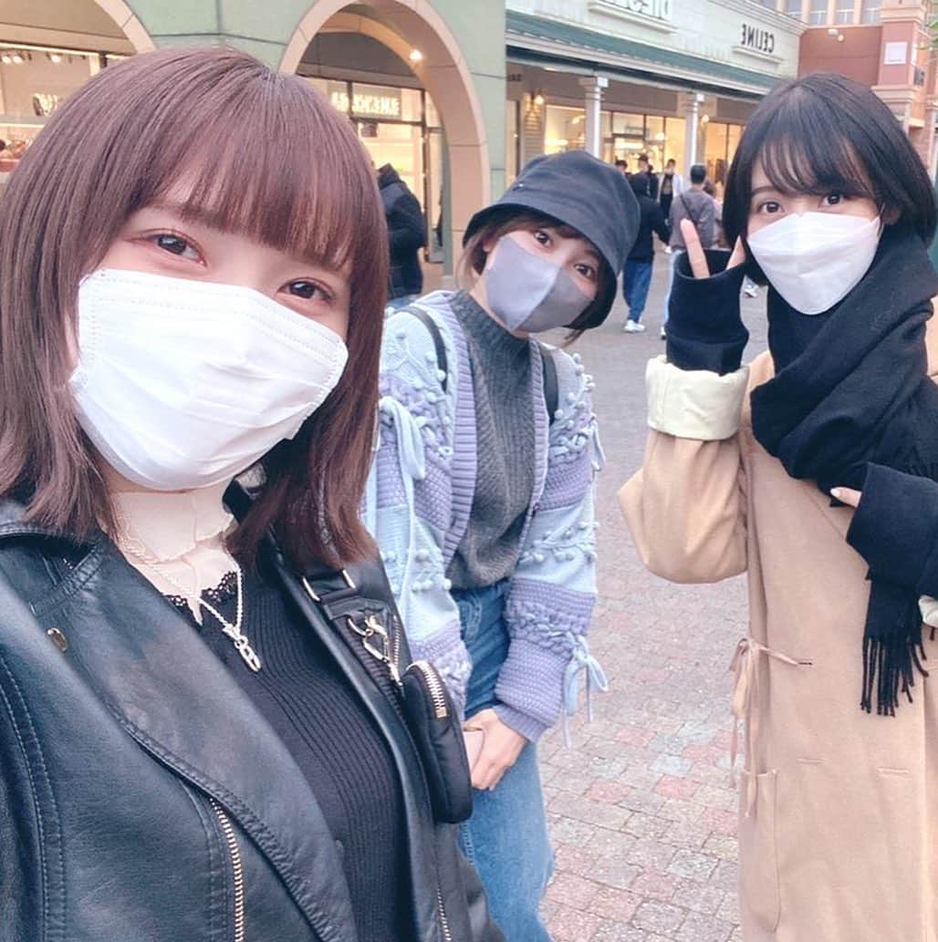 鬼頭明里さんのインスタグラム写真 - (鬼頭明里Instagram)「さがみことアウトレットいったときの  最後の写真だけ違う日（笑）  #一回目2人で行った時はマッスルモンスターできなくてアトラクション1個乗って帰った」11月26日 17時27分 - akarikito1016