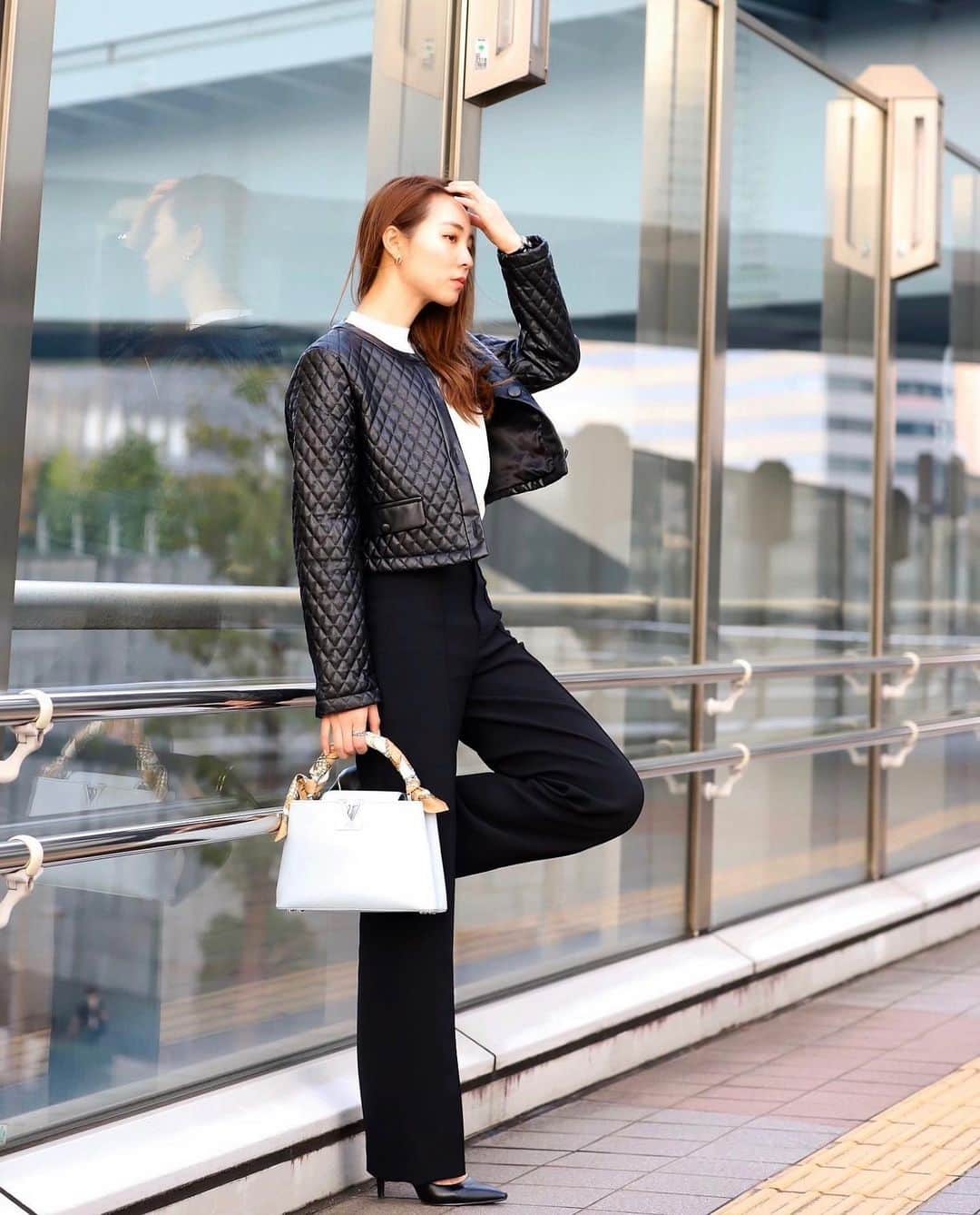 利水翔のインスタグラム：「. 𝑏𝑙𝑎𝑐𝑘 𝑐𝑜𝑜𝑟𝑑𝑖𝑛𝑎𝑡𝑒🕶🌒💫 ⁡ ⁡ ⁡ ⁡ ⁡ ⁡ ⁡ ⁡  #enjoy #smile #ootd #happy #zara #love #cool #code #model #kt #me #instadiary  ⁡#fashion #fotooftheday #tokyo #japan #rerz_ootd」