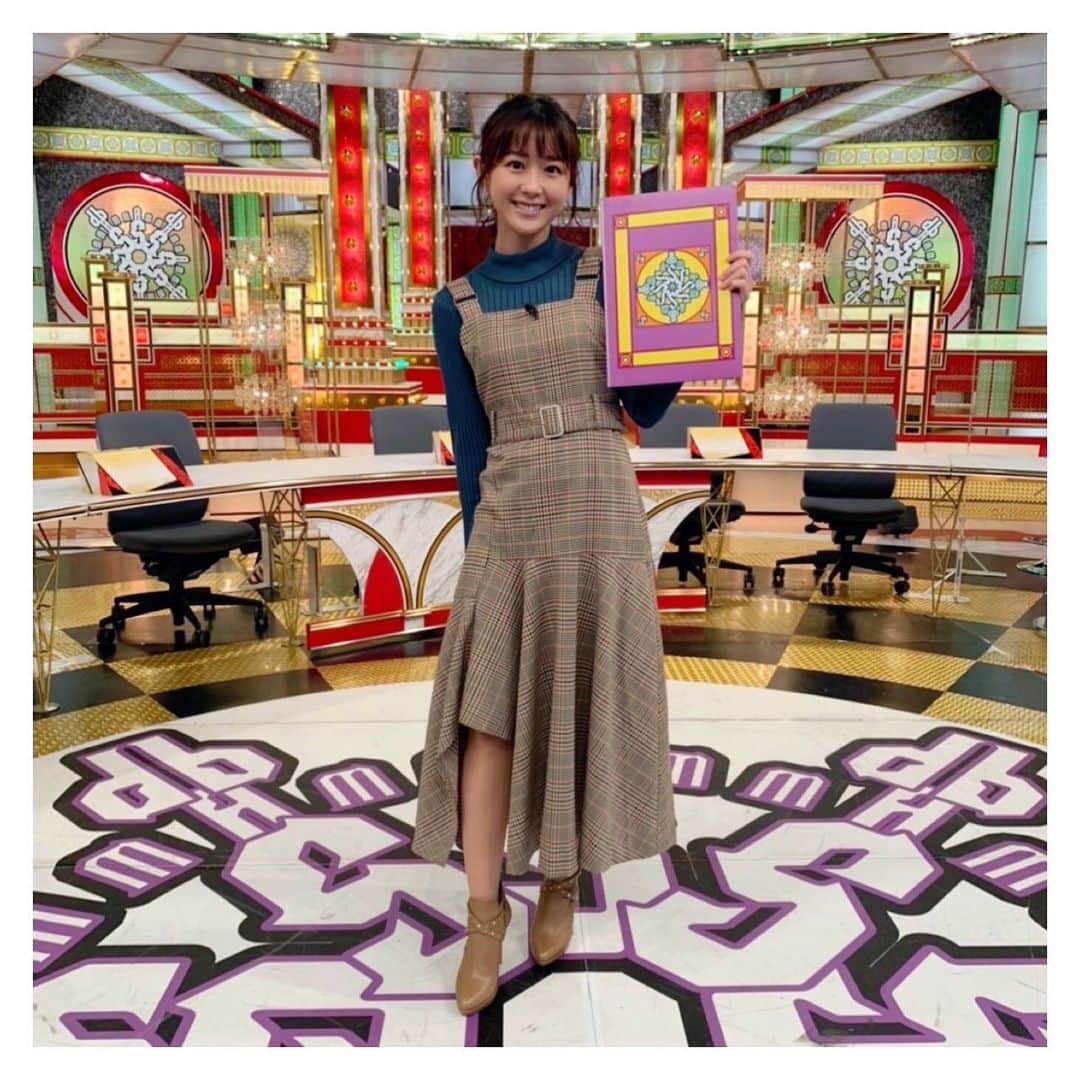 若林有子さんのインスタグラム写真 - (若林有子Instagram)「今日11月26日(金) 20:57〜 「金スマ」です！  今回はずん・飯尾さんの芸人人生を紐解きます✨ スタジオがゆる〜く優しい飯尾さんの雰囲気に包まれていましたよ☺️ 皆さんも飯尾さんワールドを感じてください！  #今夜は #ベストワン からの #金スマ で #3時間続けてお願いします😋📺  ニット: REDYAZEL スカート: REDYAZEL パンプス: DIANA  #金スマ #ずん #飯尾和樹 さん #若林有子 #アナウンサー」11月26日 12時35分 - wakabayashiyuko_