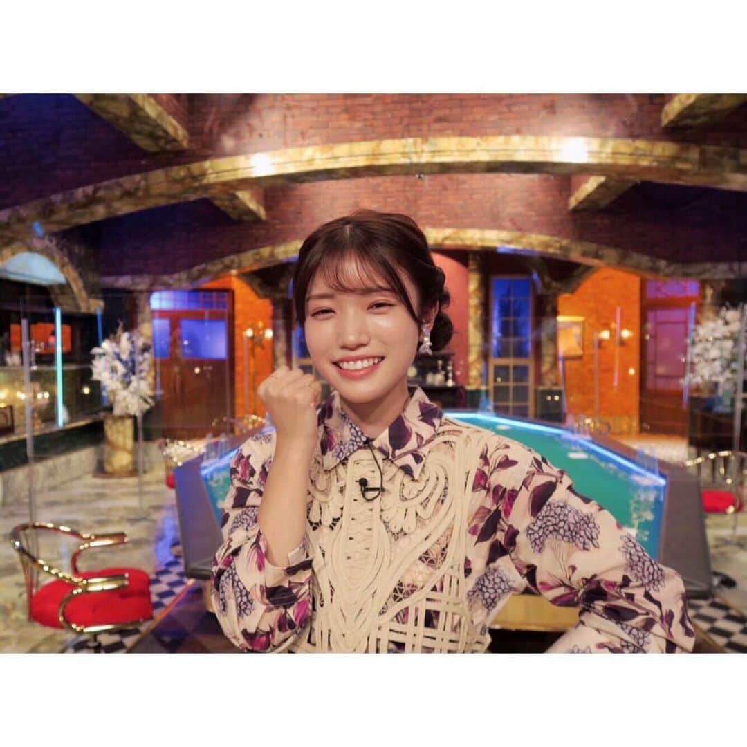 美山加恋のインスタグラム：「本日夜9時58分〜放送の 【人志松本の酒のツマミになる話】 に出演します！  緊張した…。 ご覧ください☺︎  衣裳: atsushi nakashima @atsushi.nakashima   https://instagram.com/atsushi.nakashima?utm_medium=copy_link」
