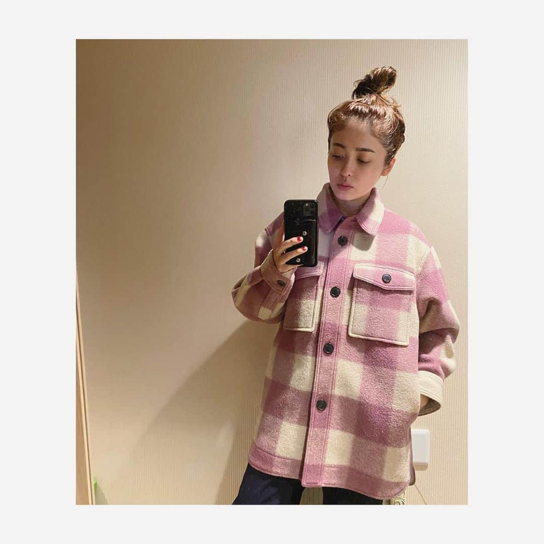 平山あやさんのインスタグラム写真 - (平山あやInstagram)「今日は @isabelmarant の服ー！！  あったかくて可愛くてお気に入りー☺︎  #fashion  #ootd  #today #happy #冬だな #あや服」11月26日 16時40分 - aya_hirayama