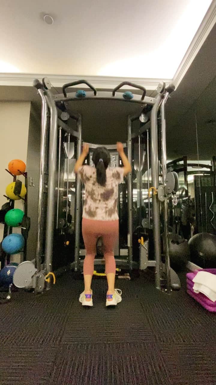 ジェニファー・ソングのインスタグラム：「Got my 🍑」