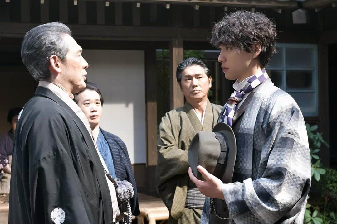 福士蒼汰のインスタグラム：「NHK G. Meiji Kaika : Shinjuro Tanteicho is on air now.  pm:6:05 on Saturday in Japan.  明日11/27第3話！ 観てね！」