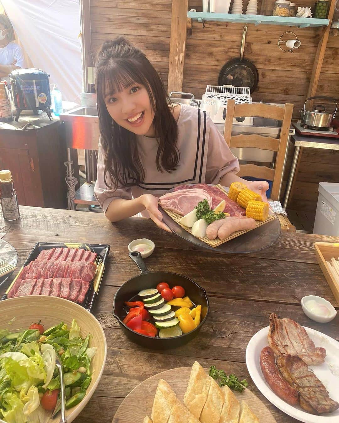 小玉梨々華のインスタグラム：「写真集の時のBBQ🍖」