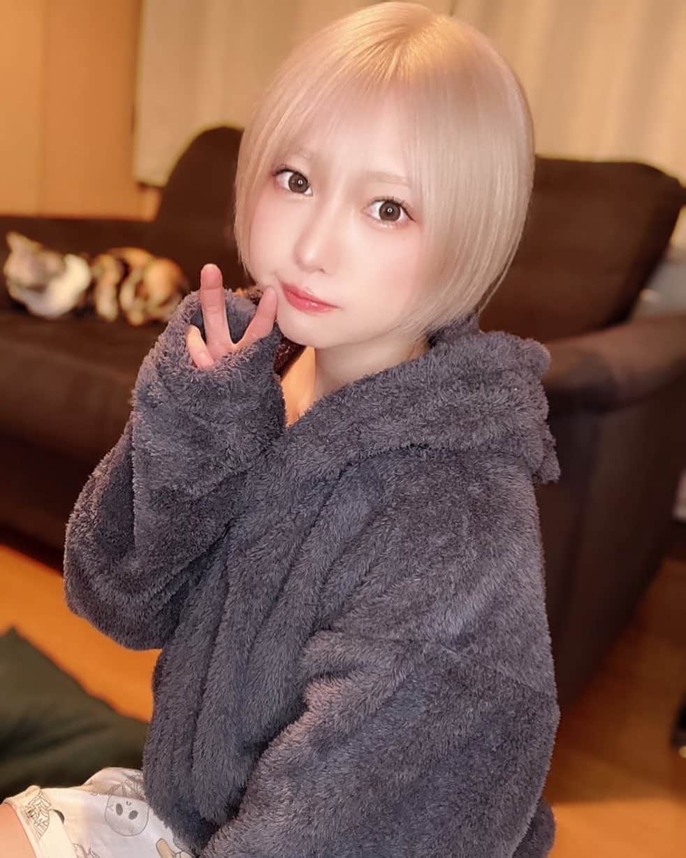 篠崎こころのインスタグラム：「ヘアメンテ」