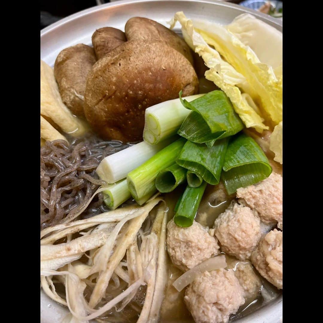 木村拓哉さんのインスタグラム写真 - (木村拓哉Instagram)「⁡ ⁡ ⁡ 「いやぁ〜‼︎ 野菜の美味しさをこんなに感じたのって、本当に久々でしたぁ〜‼︎ ある所にはあるんだなぁ〜！って、つくづく思えた夕食でした。 ⁡ ご馳走様でしたぁ〜‼︎」 ⁡ STAYSAFE‼︎ ⁡ 拓哉 #木村拓哉#TakuyaKimura」11月26日 21時51分 - takuya.kimura_tak