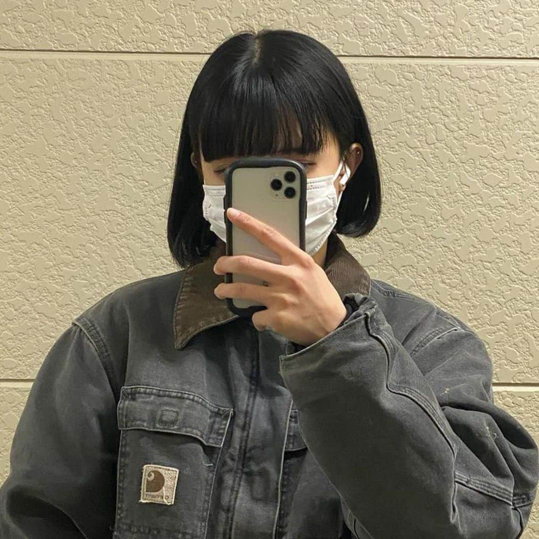 古着女子さんのインスタグラム写真 - (古着女子Instagram)「\ 秋冬もマストなカーハート🧣📦 /  フルジョの定番アイテム！ カーハートコーデ特集です🪵  -` ̗ 是非参考にしてね 🐻 ˎˊ˗  📸 ： thankyou ▼  @71ky0k0  @nicocha_2525  @____.hono.____   ──────────  🏡古着女子がプロデュースするブランドを紹介🏡  ・9090 ナインティナインティ @9090s_ 👖👟 ・spoon スプーン @spoon__store 🥄✨ ・nemne ねんね @nemne_store 🌿🥛  ──────────  ▫️プロフィールのリンクに 各ブランド サイトが 貼ってありますのでチェックしてください 🔍  ▫️古着を素敵に着こなしてる女性の方を Repostでご紹介させていただきます 🫐   ▫️写真は全て #フルジョ #古着女子 @furuzyo タグ付け投稿 or ご本人様に【掲載許諾】をとっております 🏷‪‪‪‪‬⸒⸒  ぜひ 素敵なコーデを 教えてください 🎧  #古着女子 #古着コーデ #ゆるコーデ #プチプラコーデ #服好きな人と繋がりたい #お洒落さんと繋がりたい #カジュアルコーデ #メンズライクコーデ  #メンズライク女子  #ストリートファッション #ストリート系女子  #スト女 #着画 #ラテカラーコーデ #置き画コーデ #ガーリーコーデ #今日のコーデ #ファッションコーデ #メンズライク #モテコーデ #シンプルコーデ  #古着すきな人と繋がりたい #秋服コーデ  #秋コーデ  #秋  # 秋服  #カーハート  #カーハートコーデ」11月26日 22時33分 - furuzyo