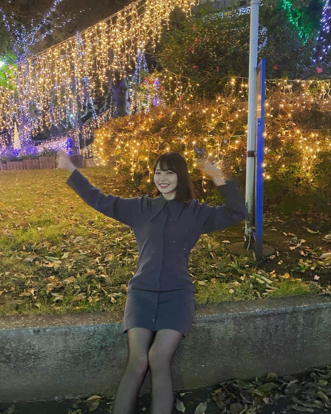新谷姫加さんのインスタグラム写真 - (新谷姫加Instagram)「イルミネーションはいくつになってもテンションがあがるものなのです🎄」11月27日 0時01分 - hime._.gram