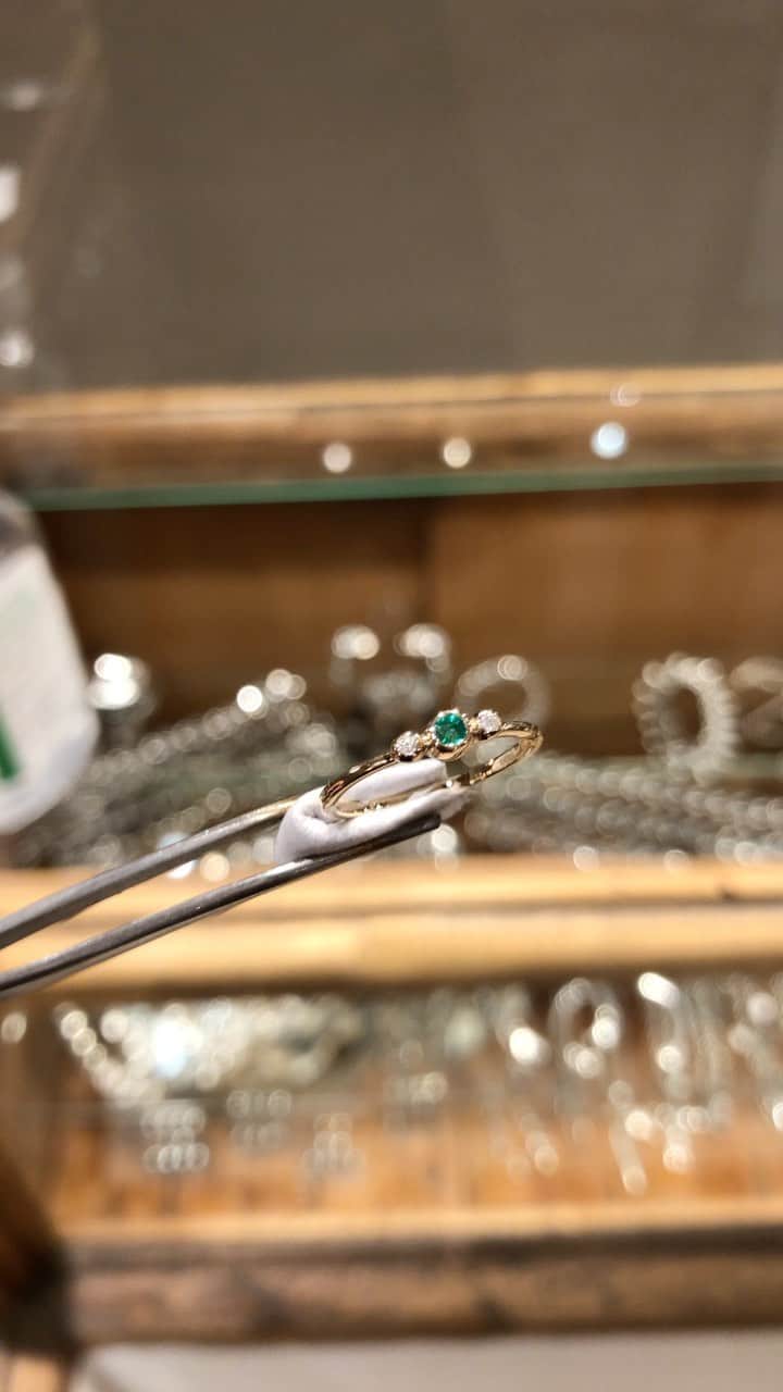 クレイジーピッグのインスタグラム：「I’m always super happy when a one-off custom design sells! This one just got sold and resized within the hour. We’ve got a great selection of dainty gold and silver rings like this set with a mix of Rubies, diamonds, emerald, sapphires etc in a range of prices. Perfect for Christmas and only available at the shop! They are near impossible to photograph with my setup, but they all sparkle like mad ✨ #luxury #gold #ring #emerald #green #diamonds #sparkle」