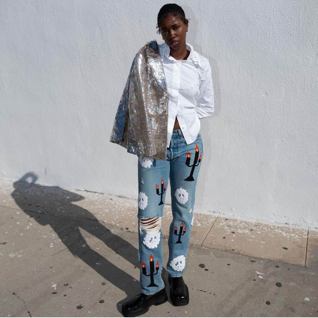 ヴァージル・アブローのインスタグラム：「Black Friday release of the jeans i did in conversation with @tremaineemory ~ ABLOH TEARS™ available on @denimtears dot com and @canary____yellow [Art Store]」