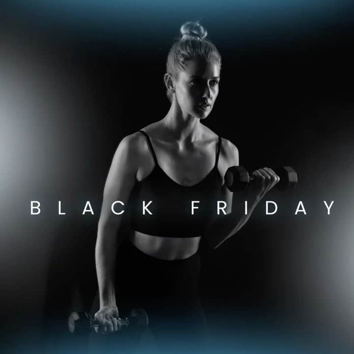 オースティン・アーンストのインスタグラム：「The holidays are finally approaching! Not only is @flexit_fitness a part of my routine to keep me looking and feeling my best through tournaments - they offer a gift that keeps on giving. Check out their AMAZING Black Friday sales while they last, and get yourself or a loved one the gift of Virtual Personal Training.   #ad」