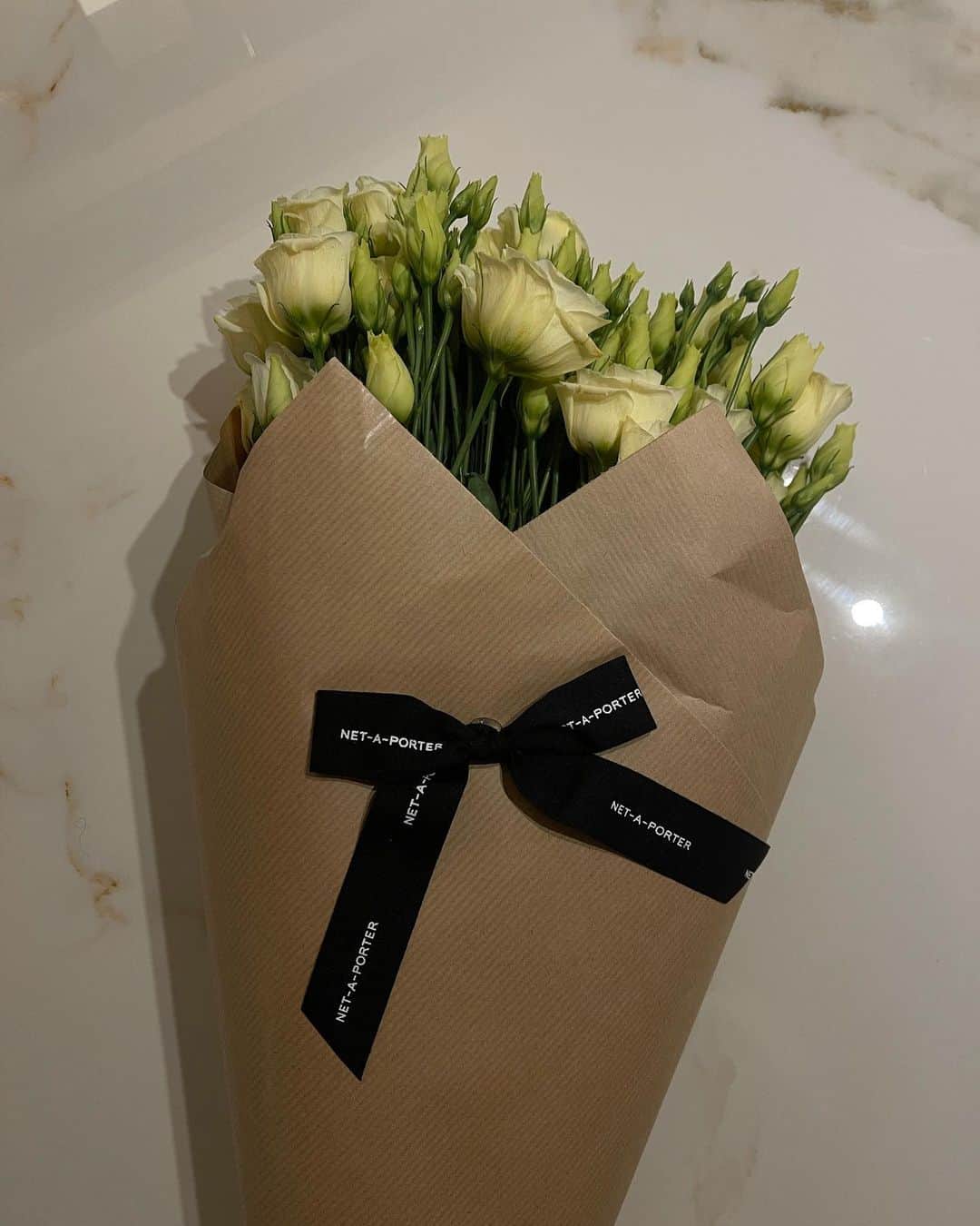 ベレン・ロドリゲスのインスタグラム：「Tks @netaporter」