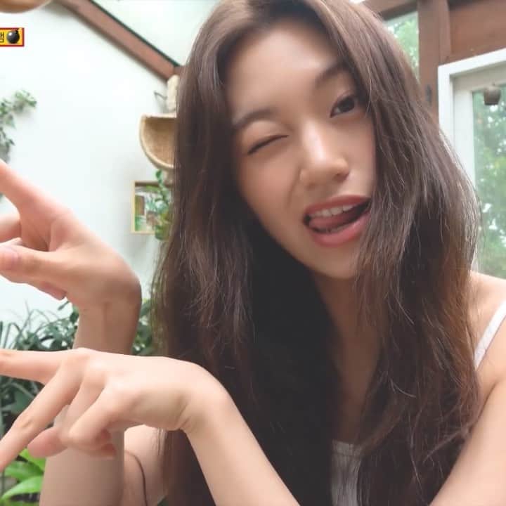 キム・ドヨンのインスタグラム：「KiKiCam Relay Cam Doyeon cut」