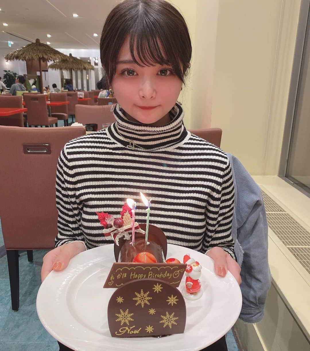 すみだかほのインスタグラム：「25歳になりました🎂💝 お酒飲んだから顔赤い🤣」