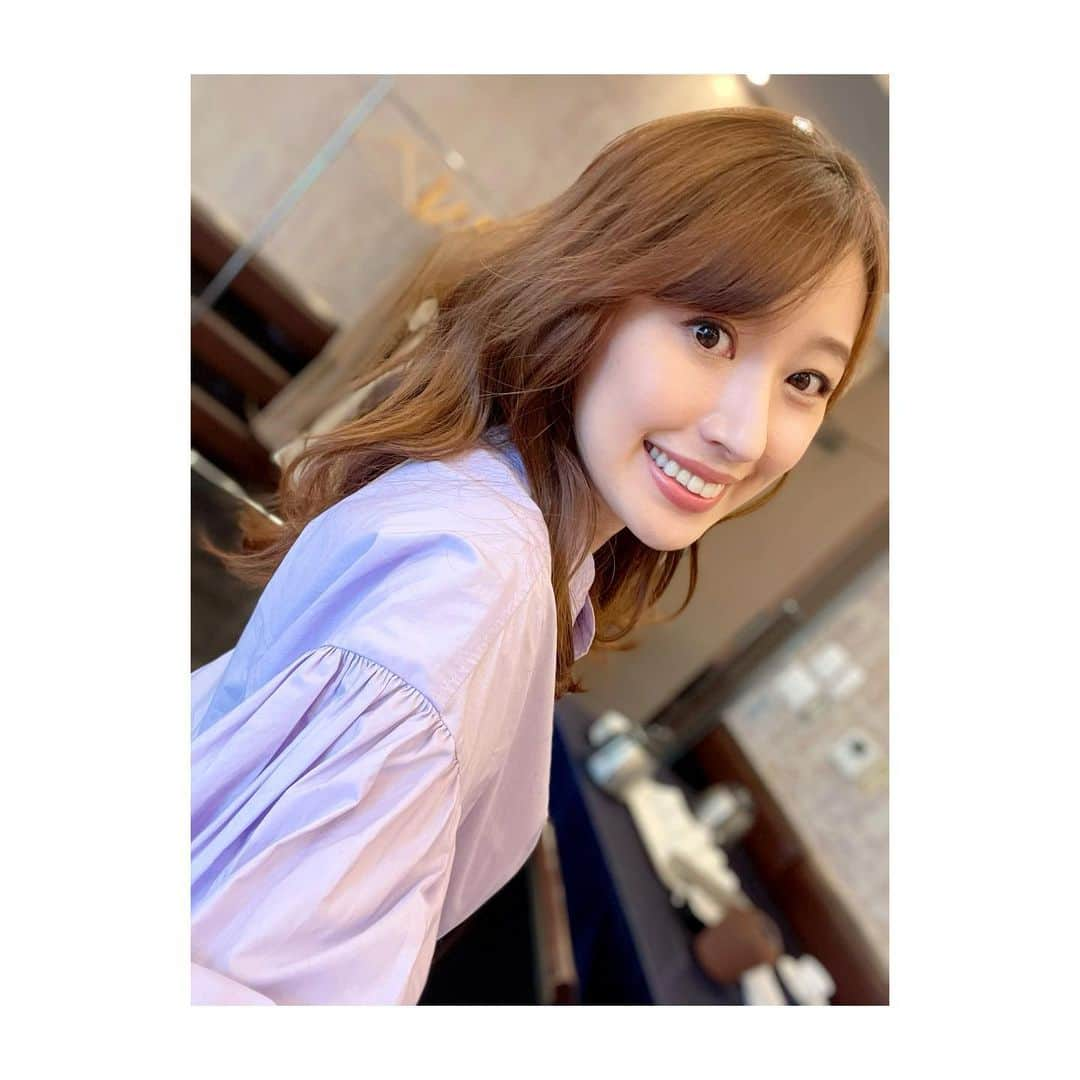 楠紗友里のインスタグラム：「* 今夜1時からハピスタ❣️ いつも現場でコーヒーを頼んじゃうので😂 最近は控室にコーヒーセットを用意していただけてとっても嬉しい🥺❤︎  衣装は、紫ワンピース💜 スタイリストさんセレクトのお洋服、本当どれも可愛くて毎回着るのが楽しみ🥰  #テレ玉 #チバテレ #ガールズハッピースタイル #ハピスタ #衣装 #ワンピースコーデ  #ootd #fashionstagram」