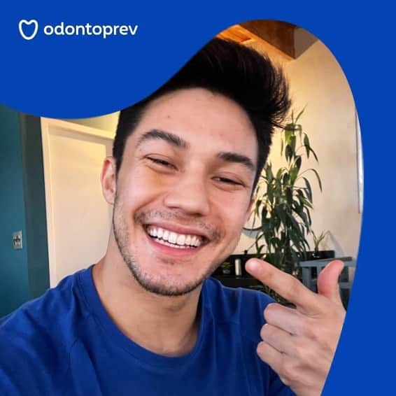 アルトゥール・オヤカワ・マリアノのインスタグラム：「Oi, pessoal! Black Friday passou, mas para a minha parceira Odontoprev, a oferta é durante todo o mês! Olha só: até 30 de novembro, condições especiais de carência reduzida e clareamento em gel no Plano Bem Estar! Muito bom né?  Então, entra no link da bio do @odontoprevoficial e aproveite essa oferta que vai te fazer sorrir de todas as formas! • • • #odontoprev #blackfriday #blackfridaybrasil #publi」