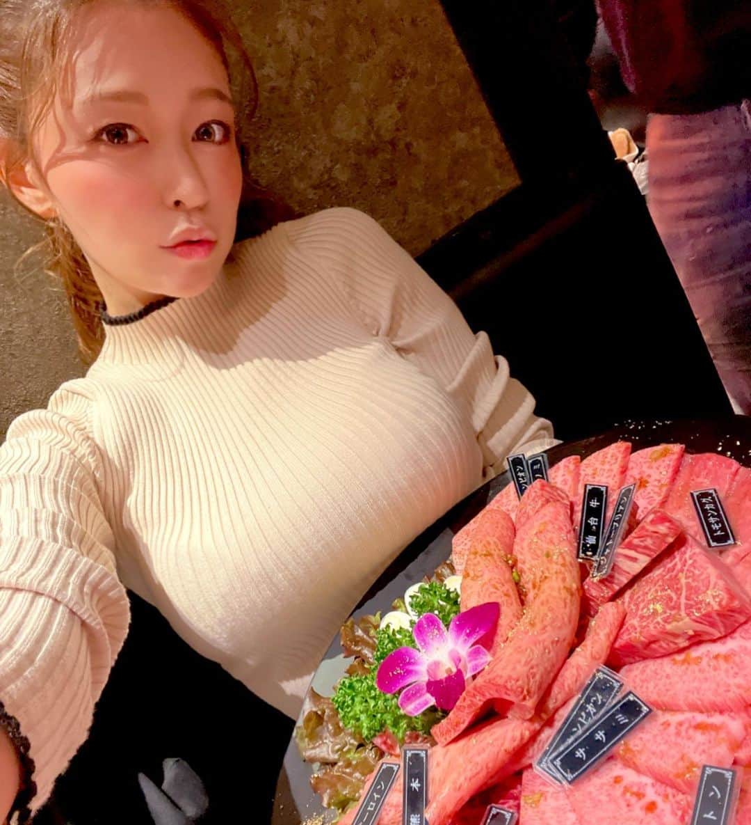 橘メアリーのグルメインスタ