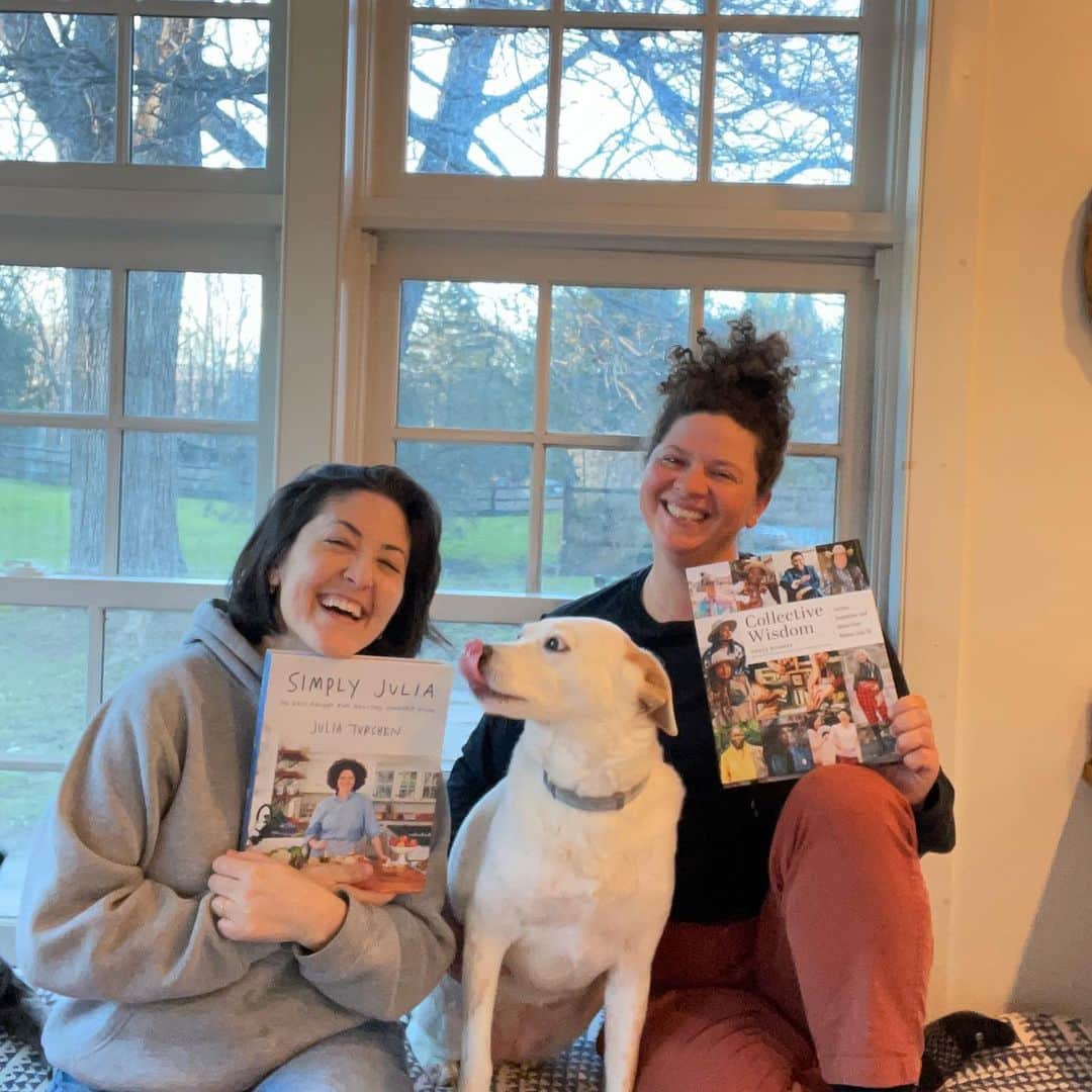 Grace Bonneyのインスタグラム：「If you’re shopping on #smallbusinesssaturday, may we recommend ordering copies of these 📚s from your local, indie bookstore?? if you’d like signed copies, please order from @oblongbooks ! PS if you order by Wednesday (dec 1) from @oblongbooks, they can get you your signed copies by Christmas. With love, Grace, Julia + Hope (and Winky + Leo!)」