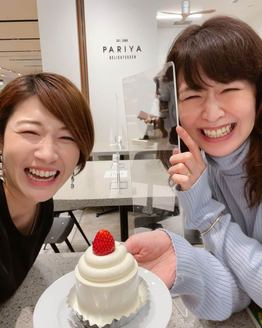 狩野舞子さんのインスタグラム写真 - (狩野舞子Instagram)「・ 念願の @pariya_official ケーキ🍰 いつも食べ損ねてたからやっと辿り着くことが出来て嬉ションでした🐶 ・ #pariya  #🍰」11月28日 15時46分 - kanochan715