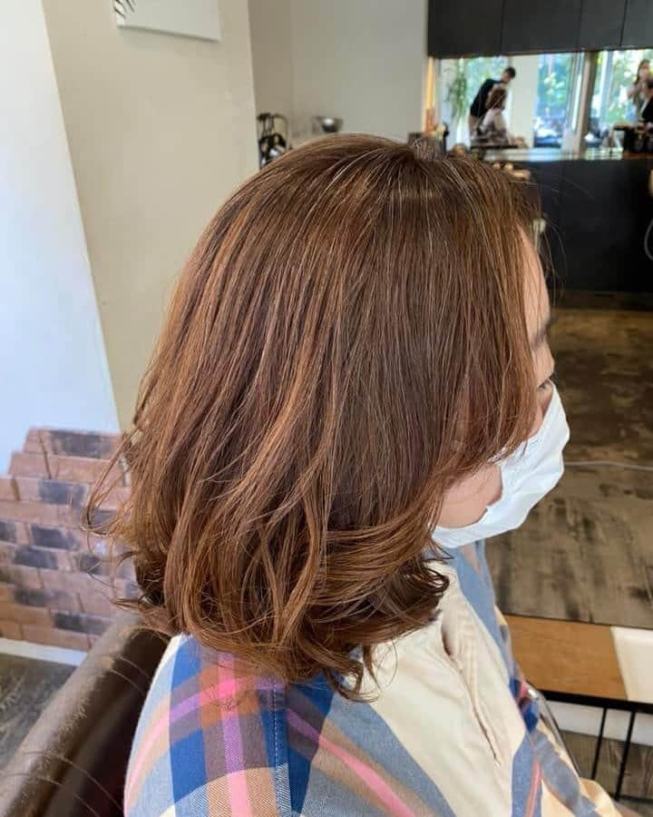 八幡カオルさんのインスタグラム写真 - (八幡カオルInstagram)「美容院へ行ってきたのよね〜💇‍♀️ とってもエレガントでキュートになったのよ〜💇‍♀️ 嬉しいからUPしちゃうわよ〜💇‍♀️  #新しい自分 #エレガントでキュート #エレキュー✨ #広尾 #avail」11月28日 11時25分 - kaoruyahata