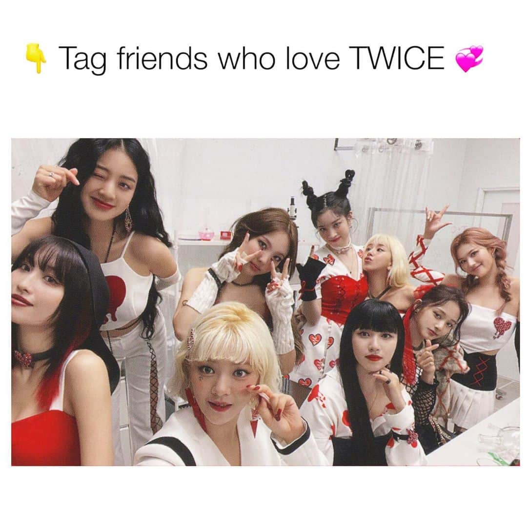 ナヨンさんのインスタグラム写真 - (ナヨンInstagram)「ONE DAY SALE🎉💋 😍 Upgrade your TWICE MERCH collection now! www.kpopersify.com 🛍 🌈 TAG your friends to buy you 🙆🏻‍♀️ ✨ Get Yours NOW At The Link In My Bio ☝🏼 🌍 Worldwide FREE Delivery ✔️ Use code ‘NOV21’ to get discount 10% off ✨Follow @kpopersify for more TWICE deals! 🙊  ‼️ LIMITED STOCK ‼️」11月28日 11時35分 - twicenayeon
