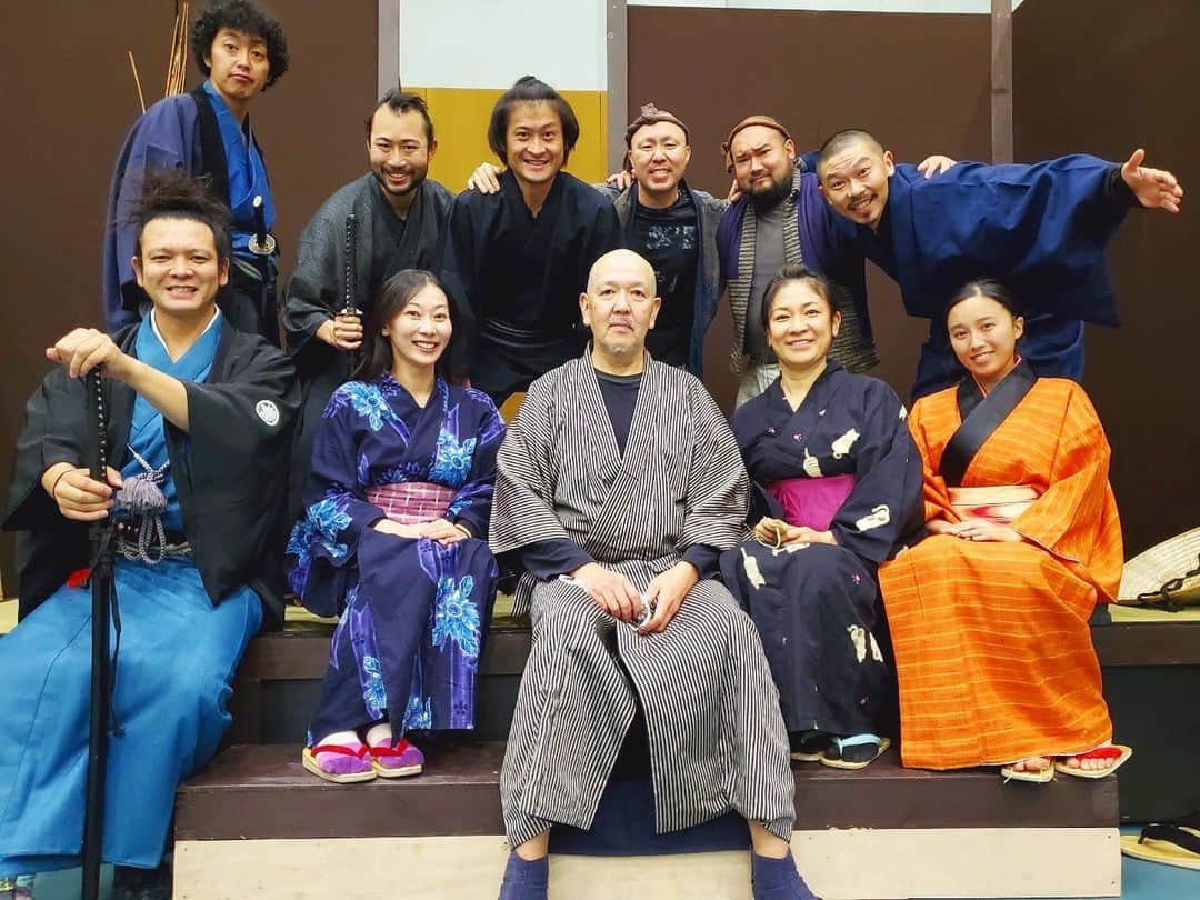 川又咲のインスタグラム：「. . #海辺のキラー 本番まであと4日です🌊 ちょうど1年前、コロナで延期になった作品です。 リベンジ公演っ 大先輩に囲まれ、日々刺激をもらい、気づかせていただき、充実した稽古を送っております。 まだまだ本番までもがきます。 . サスペンス時代劇。 私は『おみつ』という役を演じさせていただきます。 どんな役なのか、ぜひ劇場でみていただきたいです。 時代劇自体ほとんどやったことがありませんが、今回の役柄も今までやったことのない役です。日々挑戦ですっ . 今日も稽古頑張ります！ . ご予約はこちら💁‍♀️ https://www.quartet-online.net/ticket/umibe?m=0seiage . #時代劇 #舞台 #殺陣 #actress #fun #sea #ザムザ阿佐ヶ谷」