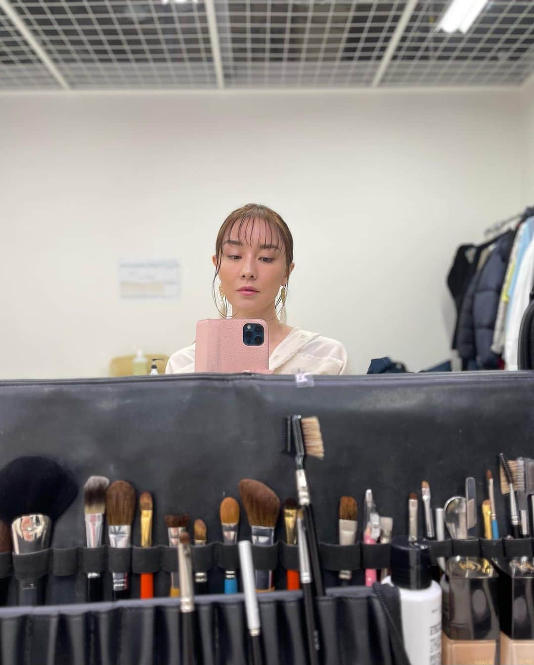 伊藤歩さんのインスタグラム写真 - (伊藤歩Instagram)「📸  #tokyolife #makeup #tokyofashion」11月28日 13時09分 - ayumi__ito