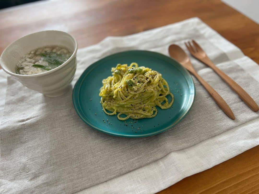 寺田有希さんのインスタグラム写真 - (寺田有希Instagram)「最近のパスタまとめです🍝 ご査収ください🍝  ・マッシュルームと青唐辛子のペペロンチーノ ・海苔と柚子胡椒のクリームペンネ ・アボカドカルボナーラ  #おうちごはん #おうちごはんlover #パスタ部 #パスタ好き #パスタランチ #おひとりさまランチ #寺田有希 #teradayuki」12月27日 18時49分 - terada_yuki